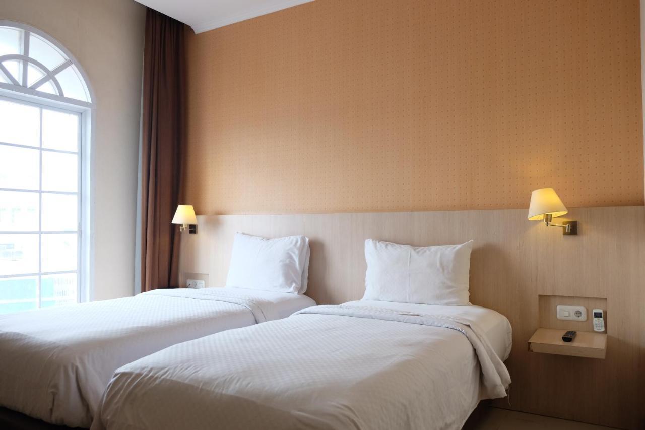 Rio City Hotel Palembang Exterior foto