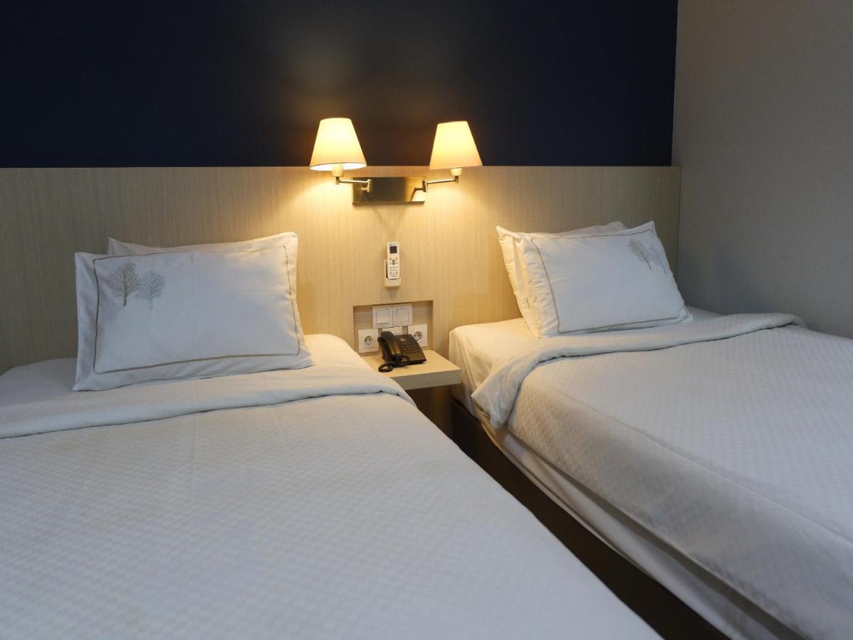 Rio City Hotel Palembang Exterior foto