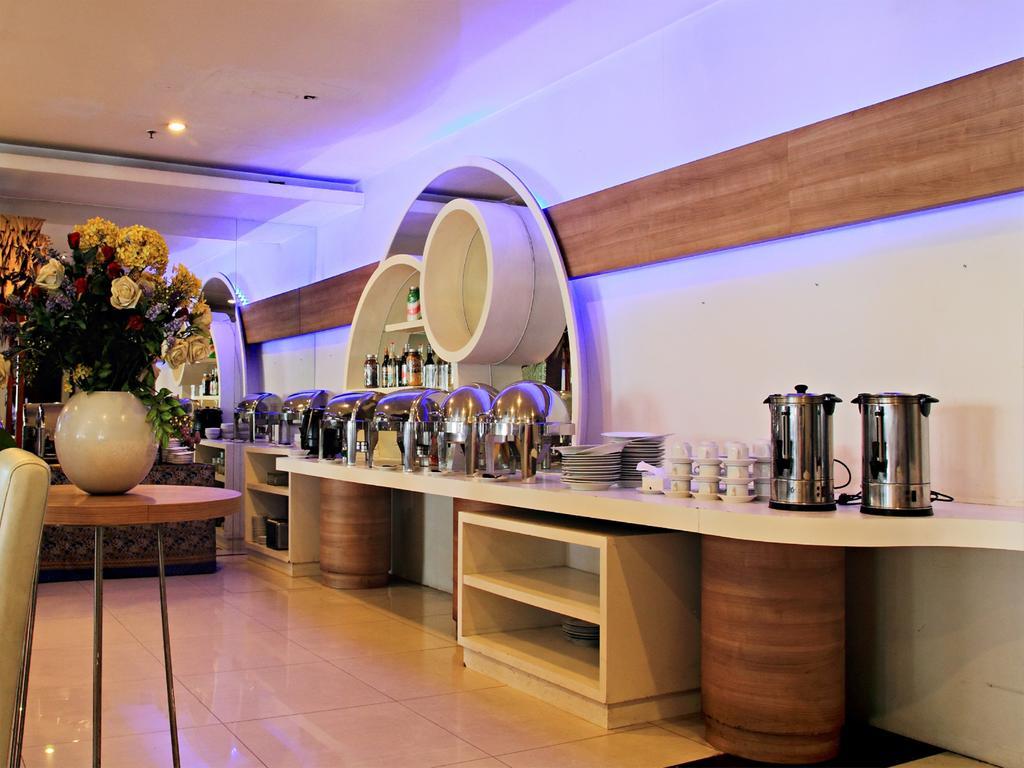 Rio City Hotel Palembang Exterior foto